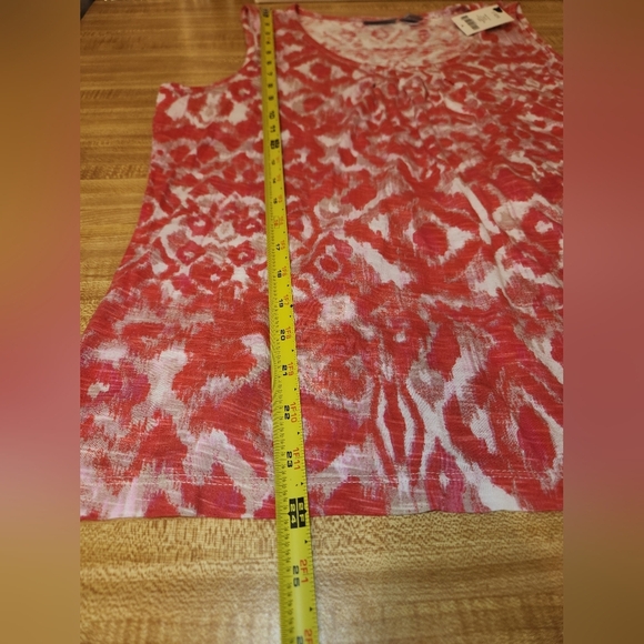 CHICO’S Ikat Pleated Tank Top, size 2 - Picture 7 of 8